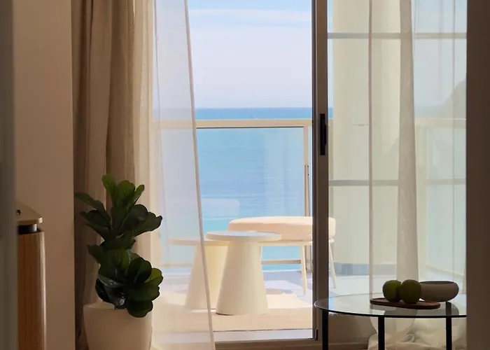 Casa Levante - Beach, Sea View, Heated Pool Apartment Calpe