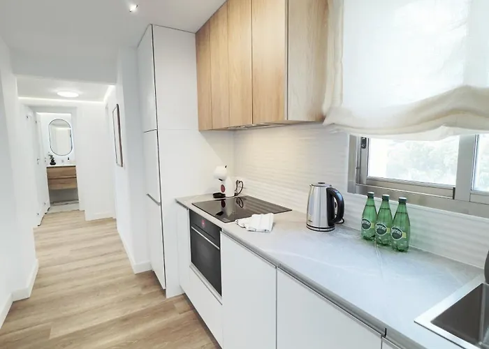 Casa Levante - Beach, Sea View, Heated Pool Apartment